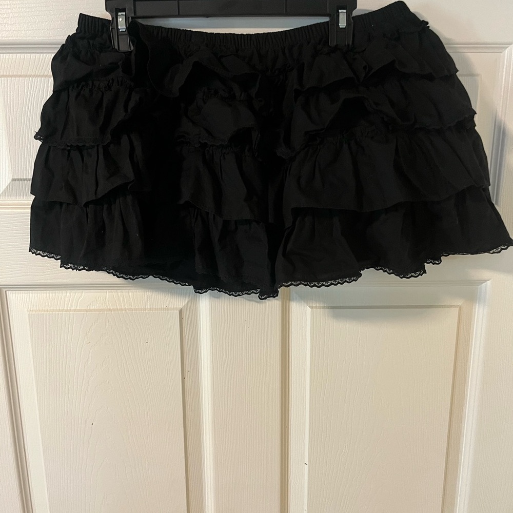 Aritzia Elegant Black Skirt
